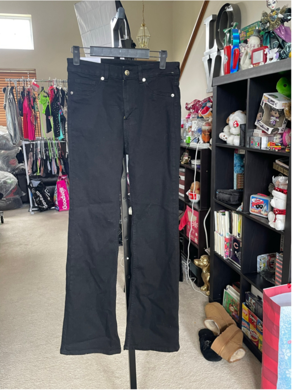 Women's H&M Black Flare High Waist Jeans Size 6